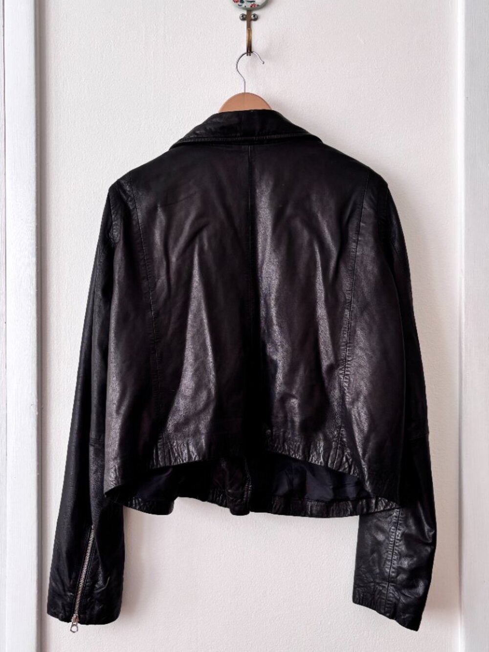 Madewell The Washed Leather Motorcycle Jacket in Black - Picture 9 of 10